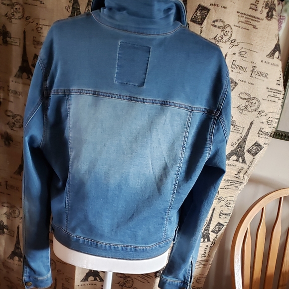 Style me los angeles| lite denim jacket - Picture 4 of 7